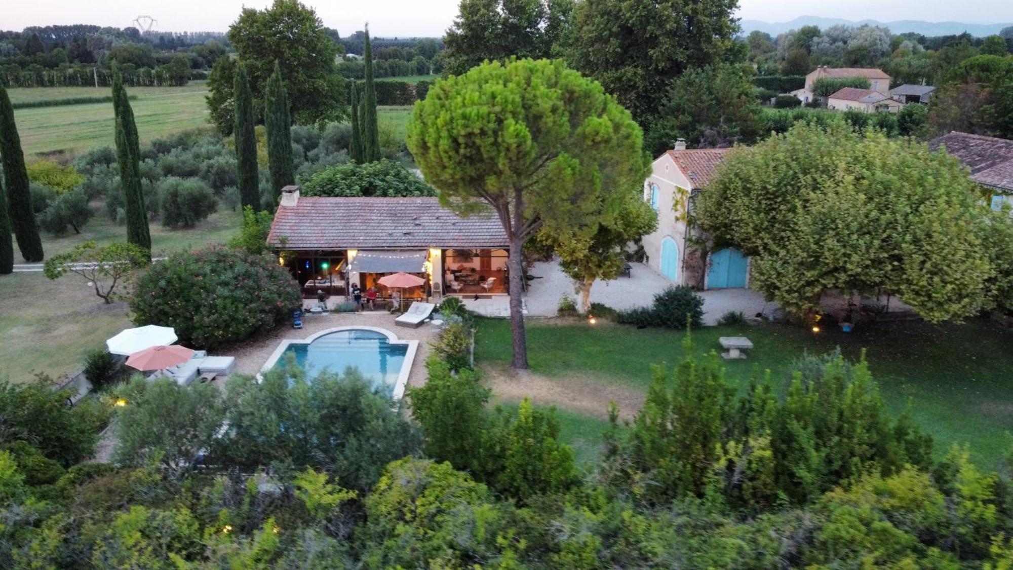 Le Mas Des Perrines Maison D'Hotes Pernes-les-Fontaines Exterior photo